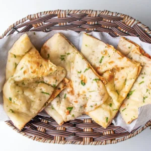 CHILLY CHEESE NAAN